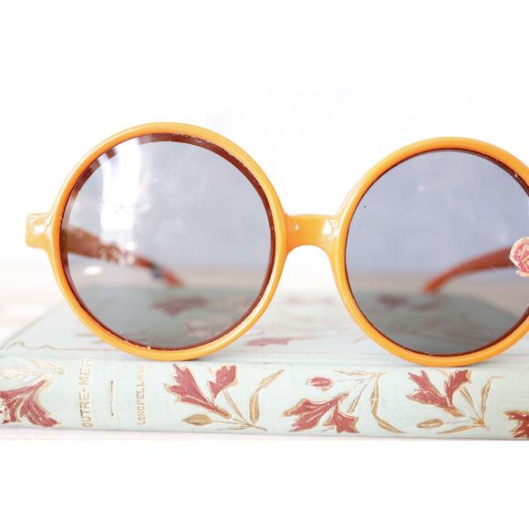 Vintage sunglasses 1970s round Grandmacore Made In Japan Pin hinge Pop Art main image 5